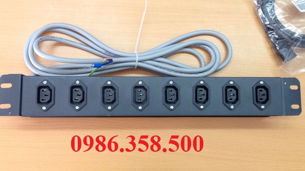 Thanh nguồn PDU 8 cổng ORT chuẩn C13